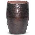 Table d'appoint en métal de 15 po avec motif tribal large et assemblée - 15 larg. x 15 prof. x 20 haut.
